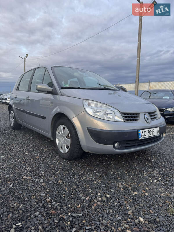 Минивэн Renault Scenic 2005 в Виноградове