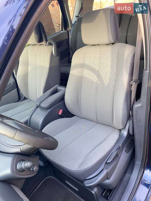 Минивэн Renault Scenic 2007 в Кривом Роге