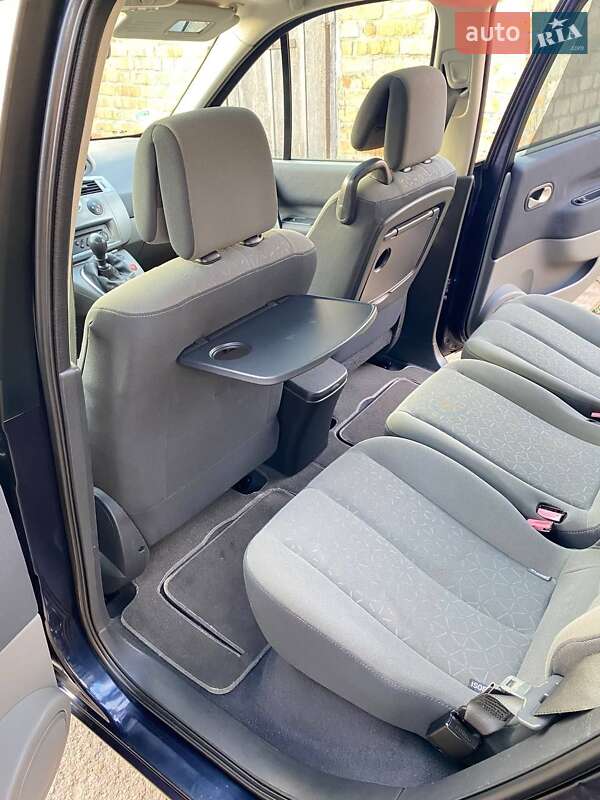 Минивэн Renault Scenic 2007 в Кривом Роге