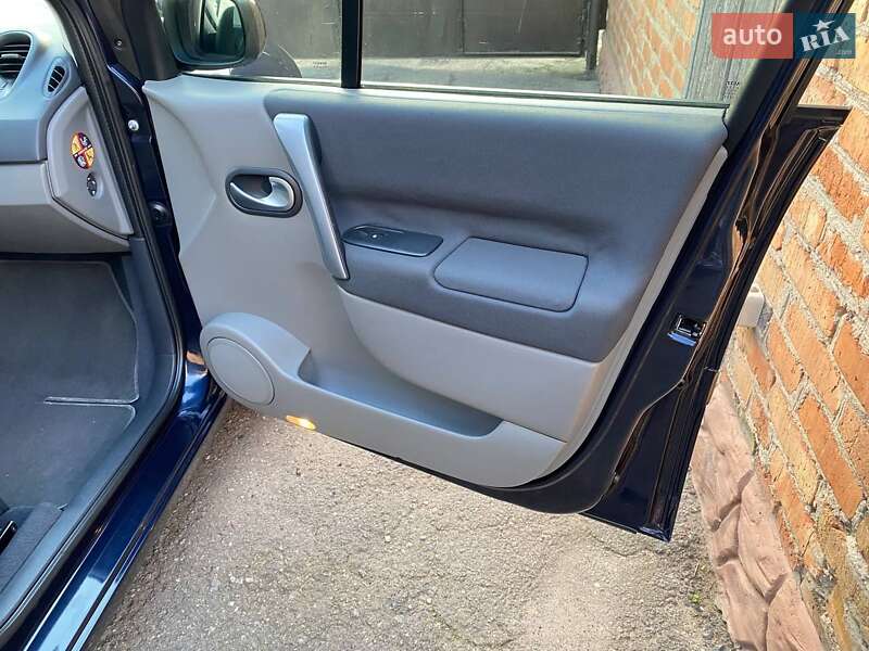 Минивэн Renault Scenic 2007 в Кривом Роге