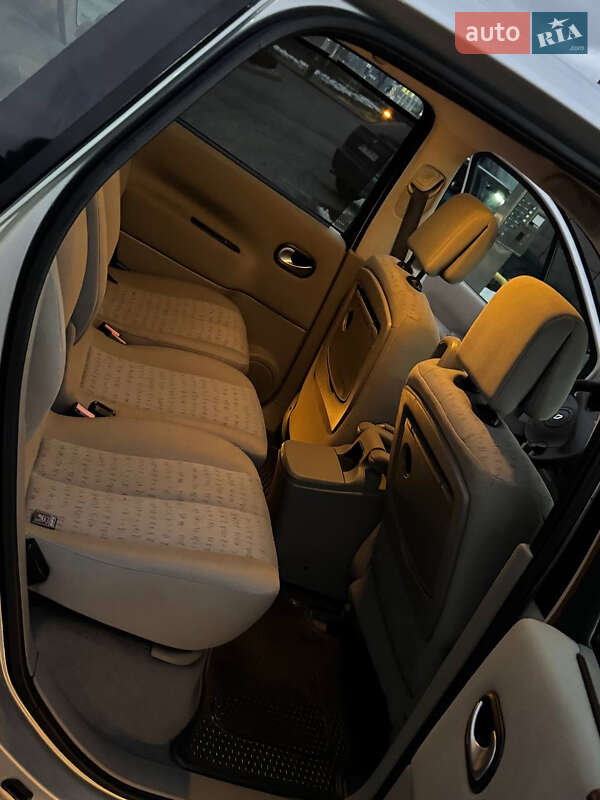 Мінівен Renault Scenic 2006 в Дрогобичі