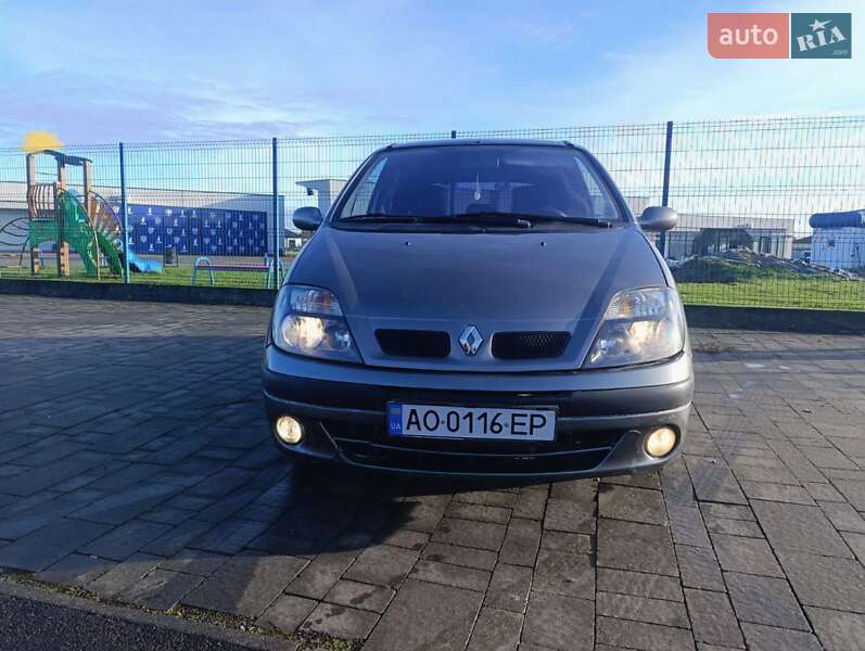 Минивэн Renault Scenic 2000 в Ужгороде