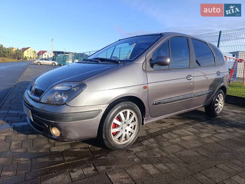 Минивэн Renault Scenic 2000 в Ужгороде