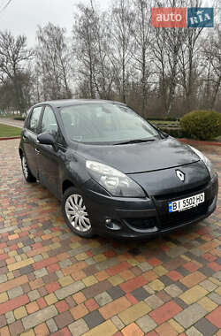 Минивэн Renault Scenic 2010 в Миргороде