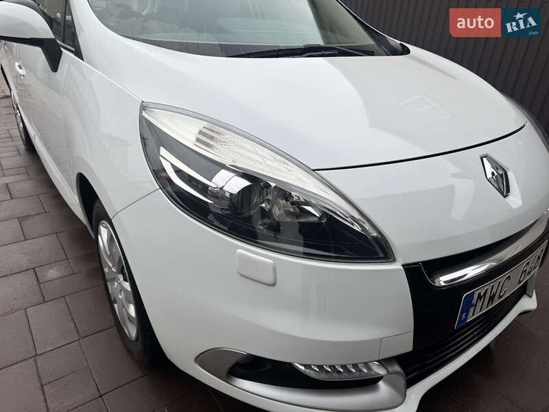 Мінівен Renault Scenic 2012 в Радивиліві