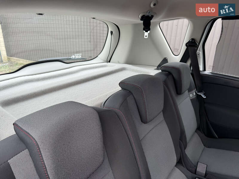 Мінівен Renault Scenic 2012 в Радивиліві