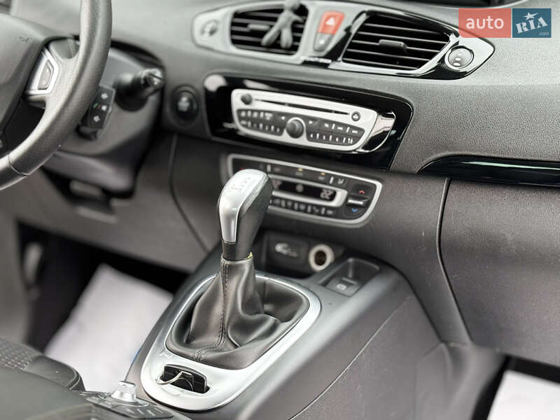 Мінівен Renault Scenic 2011 в Тернополі
