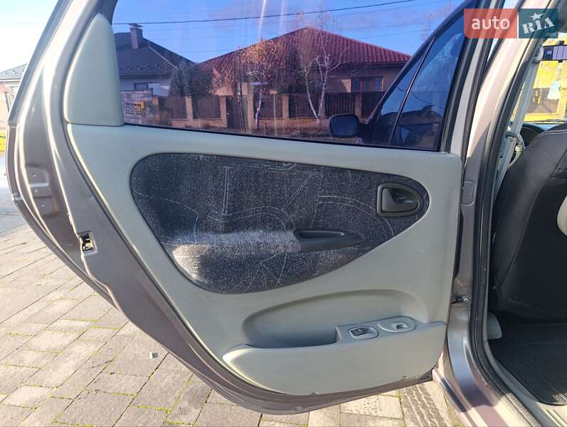 Минивэн Renault Scenic 2000 в Ужгороде