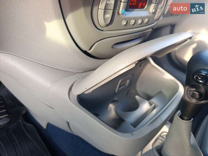 Минивэн Renault Scenic 2000 в Ужгороде