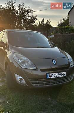 Мінівен Renault Scenic 2010 в Луцьку