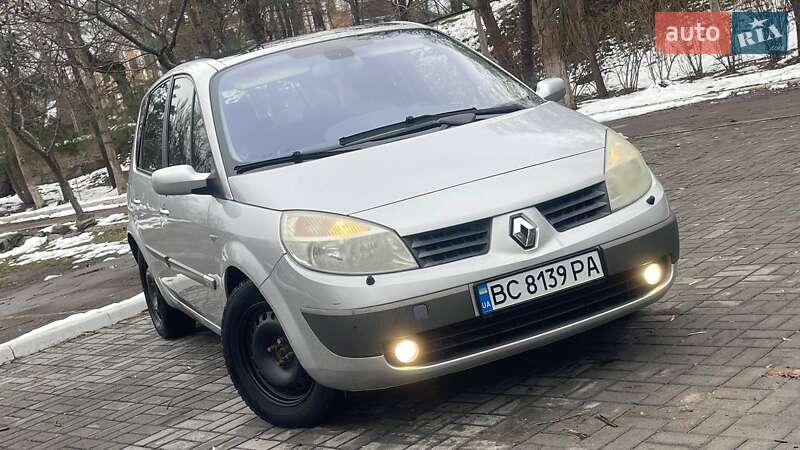 Минивэн Renault Scenic 2005 в Дрогобыче