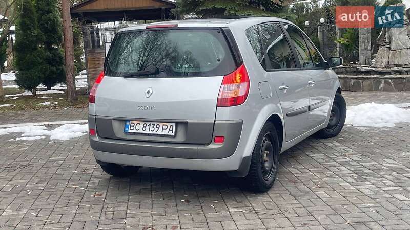 Минивэн Renault Scenic 2005 в Дрогобыче