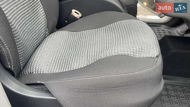 Минивэн Renault Scenic 2005 в Дрогобыче