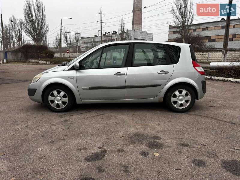 Мінівен Renault Scenic 2005 в Запоріжжі