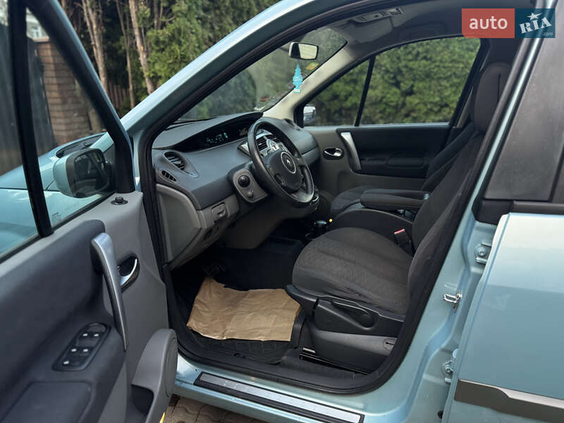 Мінівен Renault Scenic 2007 в Луцьку