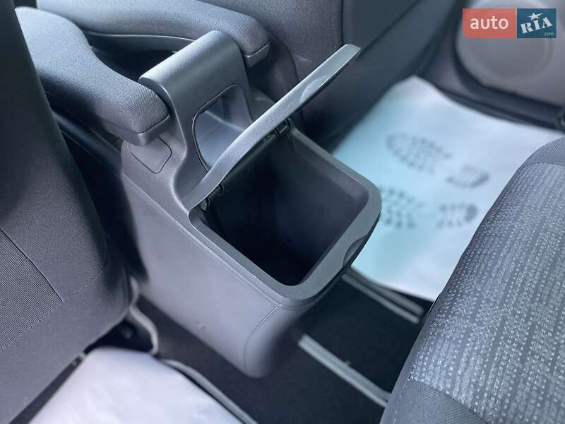 Мінівен Renault Scenic 2008 в Сумах фото 29 Мінівен Renault Scenic 2008 в Сумах