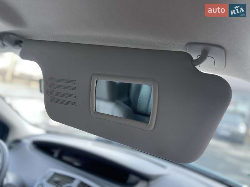Мінівен Renault Scenic 2008 в Сумах фото 49 Мінівен Renault Scenic 2008 в Сумах