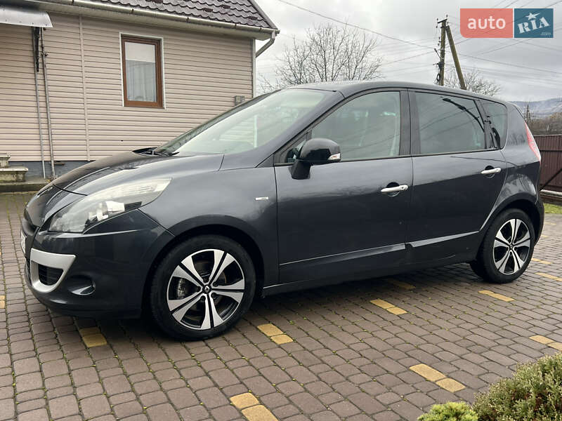 Renault Scenic 2011