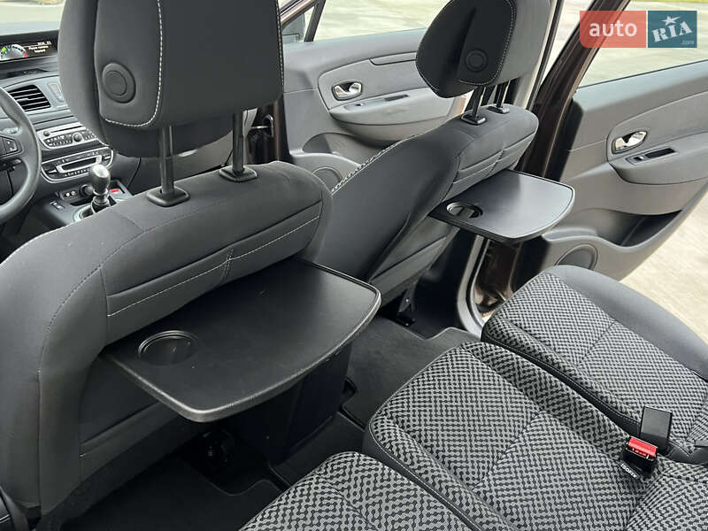 Минивэн Renault Scenic 2011 в Луцке фото 90 Минивэн Renault Scenic 2011 в Луцке
