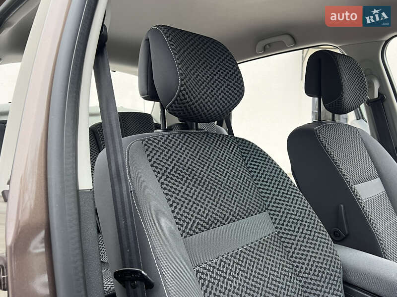 Минивэн Renault Scenic 2011 в Луцке фото 96 Минивэн Renault Scenic 2011 в Луцке