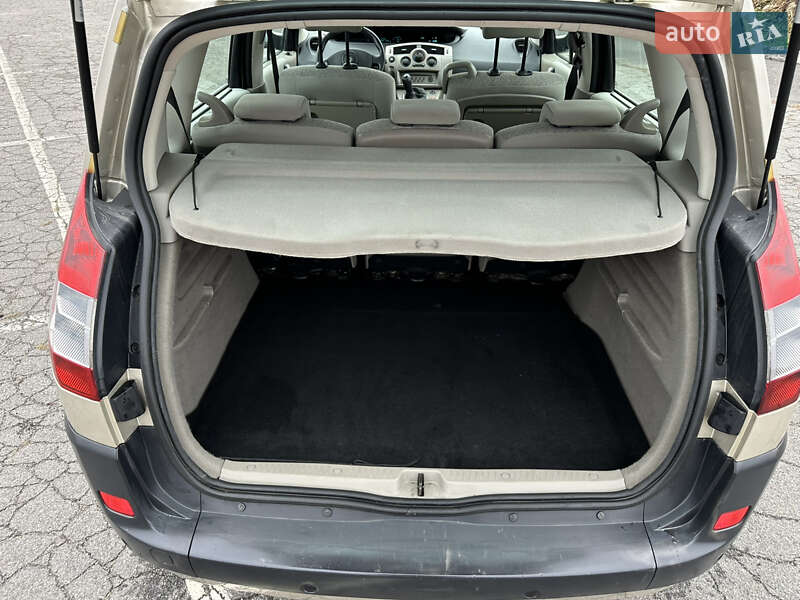 Минивэн Renault Scenic 2006 в Харькове