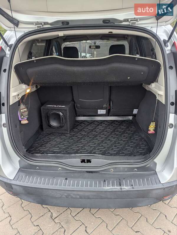 Мінівен Renault Scenic 2010 в Житомирі