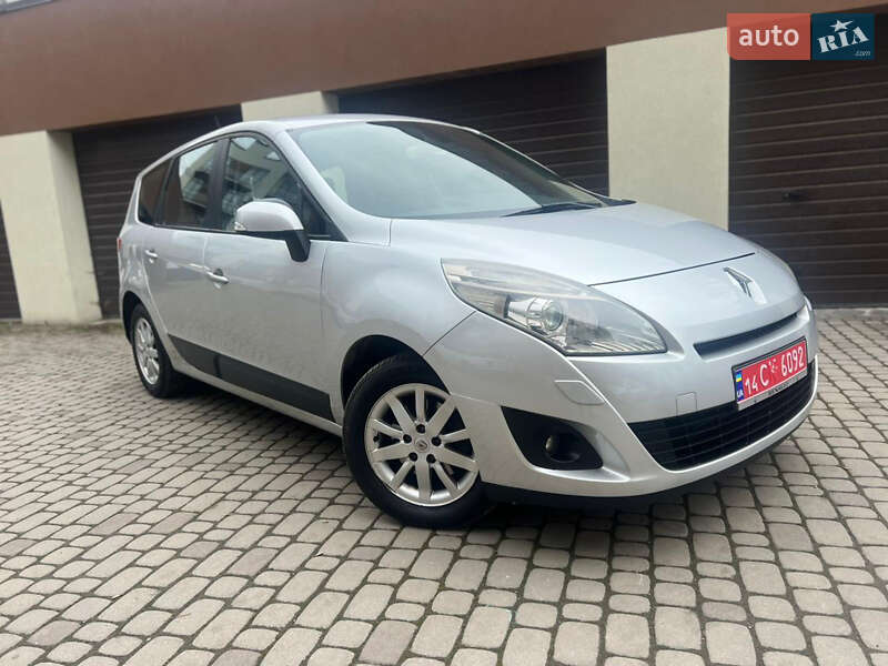 Мінівен Renault Scenic 2010 в Коломиї