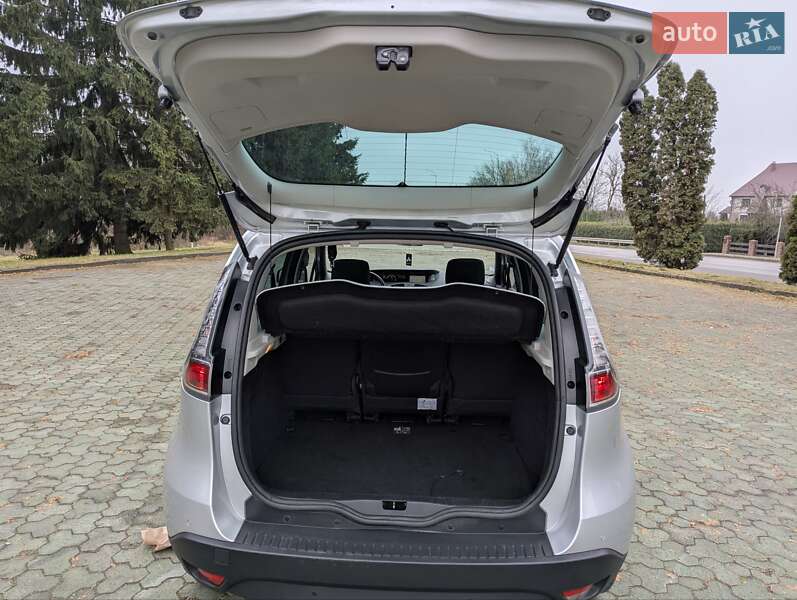 Минивэн Renault Scenic 2014 в Дубно