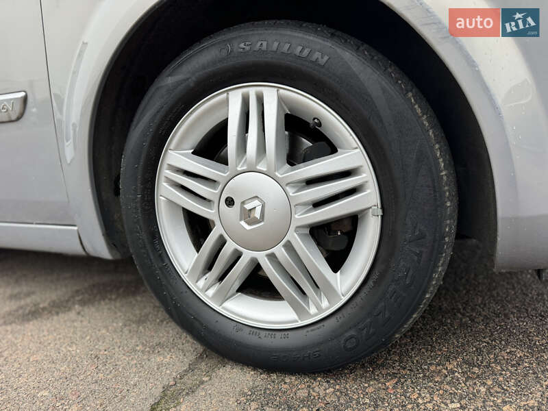 Мінівен Renault Scenic 2004 в Києві