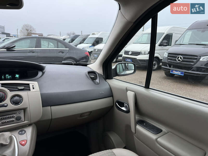 Мінівен Renault Scenic 2004 в Києві