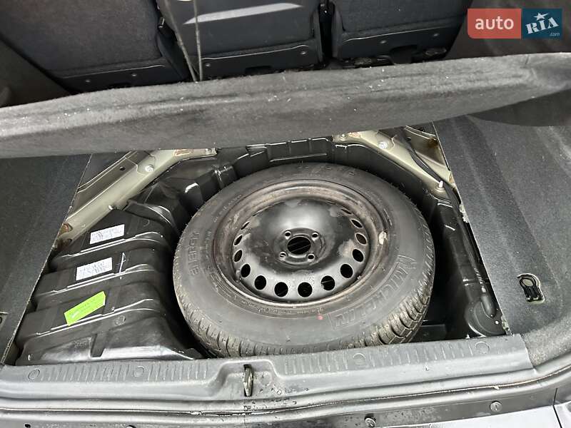 Мінівен Renault Scenic 2008 в Києві фото 10 Мінівен Renault Scenic 2008 в Києві