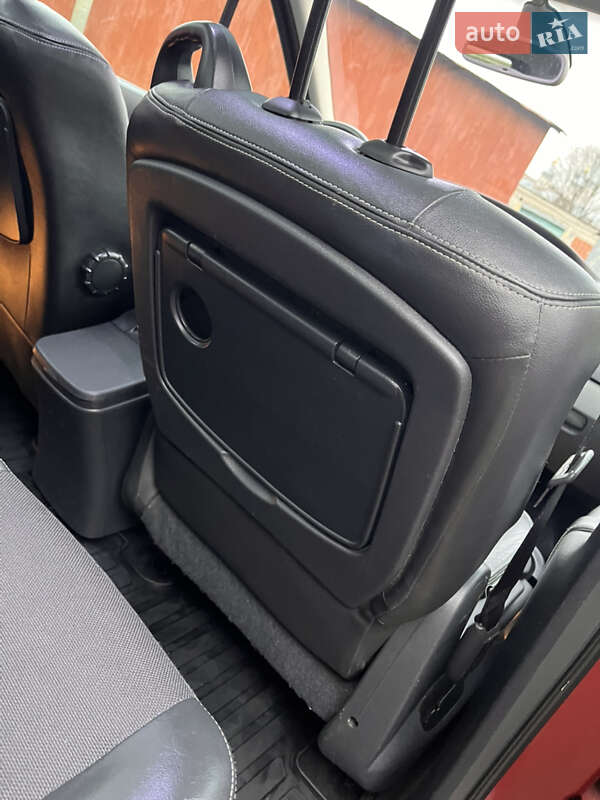 Минивэн Renault Scenic 2008 в Луцке фото 21 Минивэн Renault Scenic 2008 в Луцке