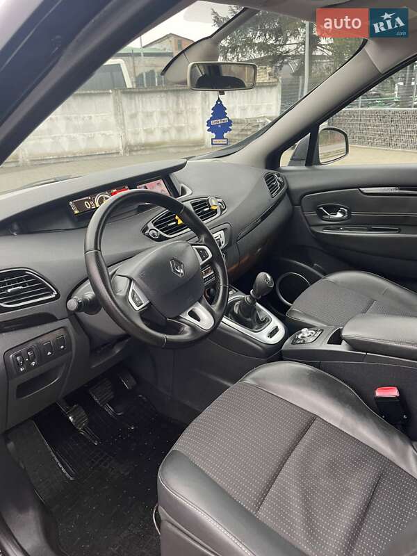 Мінівен Renault Scenic 2012 в Луцьку