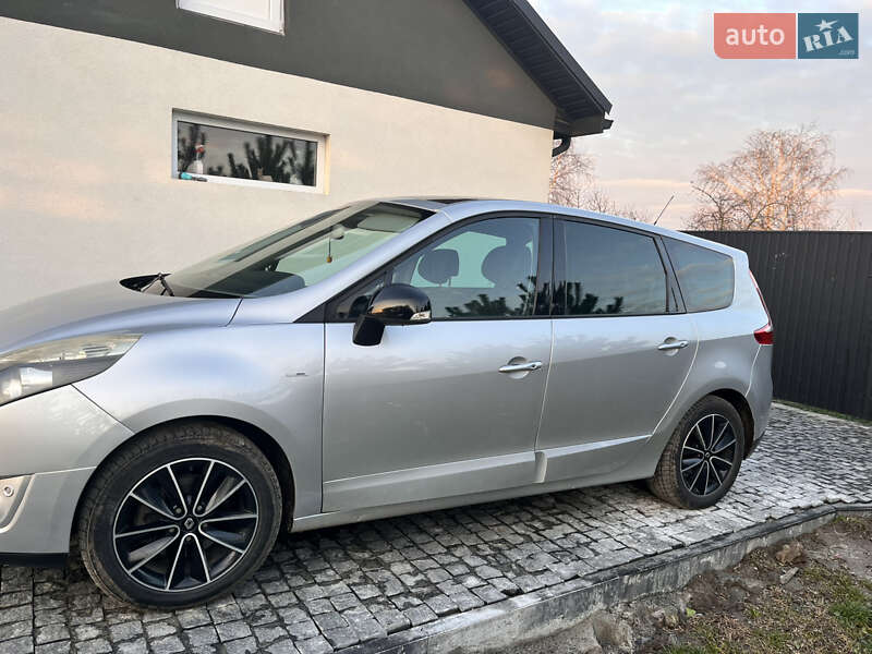 Минивэн Renault Scenic 2011 в Горохове