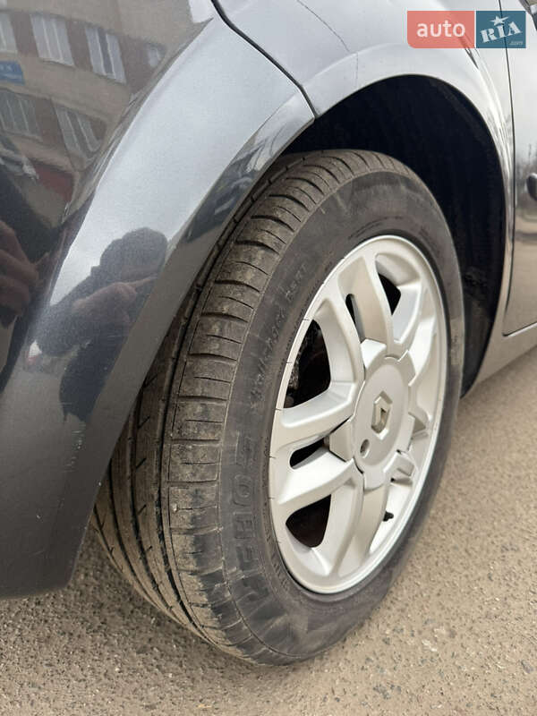 Мінівен Renault Scenic 2008 в Сумах