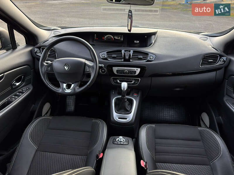 Минивэн Renault Scenic 2015 в Моршине