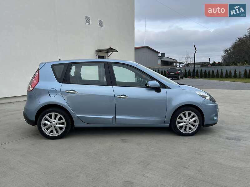 Минивэн Renault Scenic 2011 в Луцке