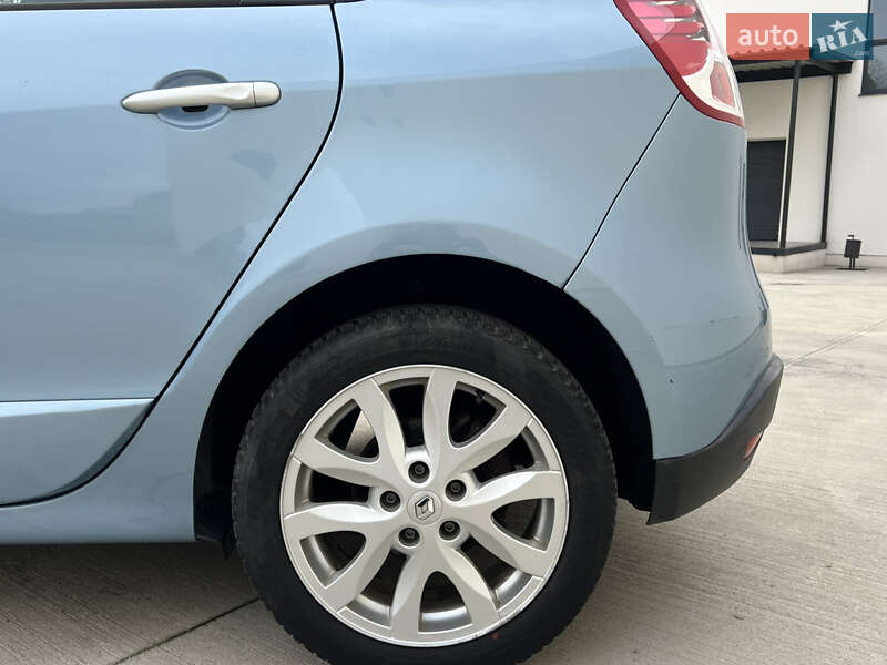 Минивэн Renault Scenic 2011 в Луцке