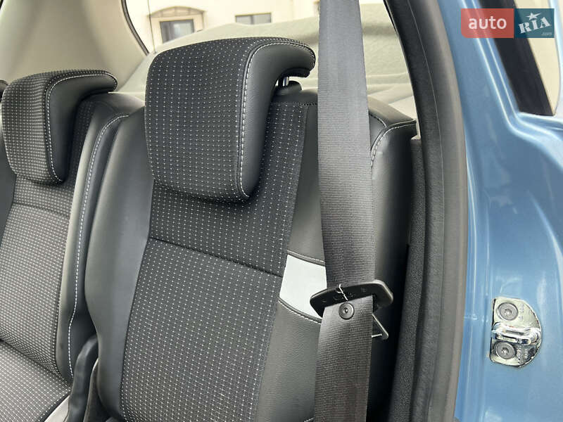 Минивэн Renault Scenic 2011 в Луцке