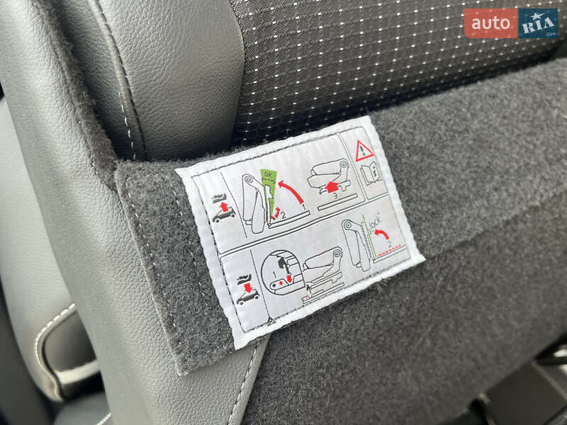 Минивэн Renault Scenic 2011 в Луцке