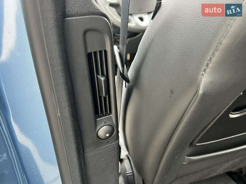 Минивэн Renault Scenic 2011 в Луцке