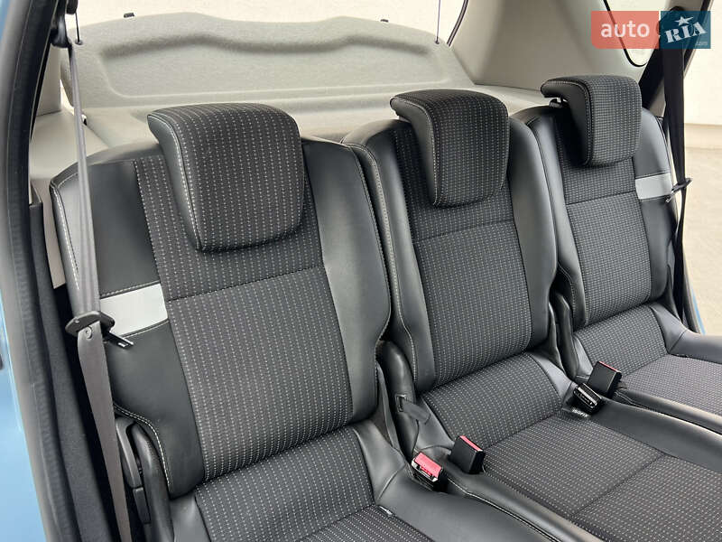 Минивэн Renault Scenic 2011 в Луцке