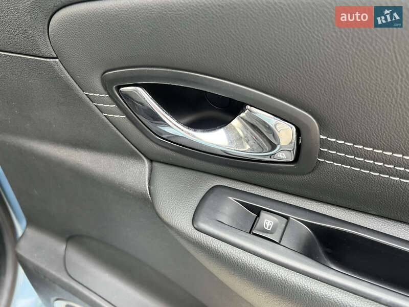 Минивэн Renault Scenic 2011 в Луцке