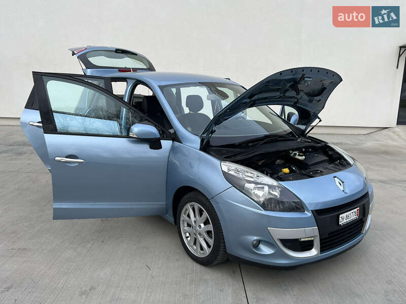 Минивэн Renault Scenic 2011 в Луцке