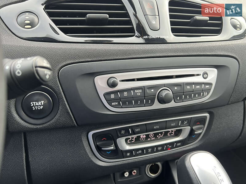 Минивэн Renault Scenic 2011 в Луцке