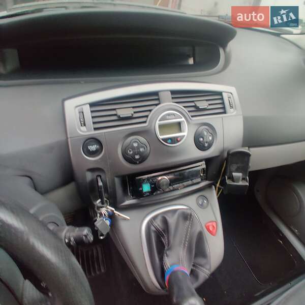Минивэн Renault Scenic 2005 в Львове фото 15 Минивэн Renault Scenic 2005 в Львове