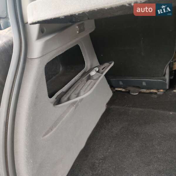 Минивэн Renault Scenic 2005 в Львове фото 24 Минивэн Renault Scenic 2005 в Львове