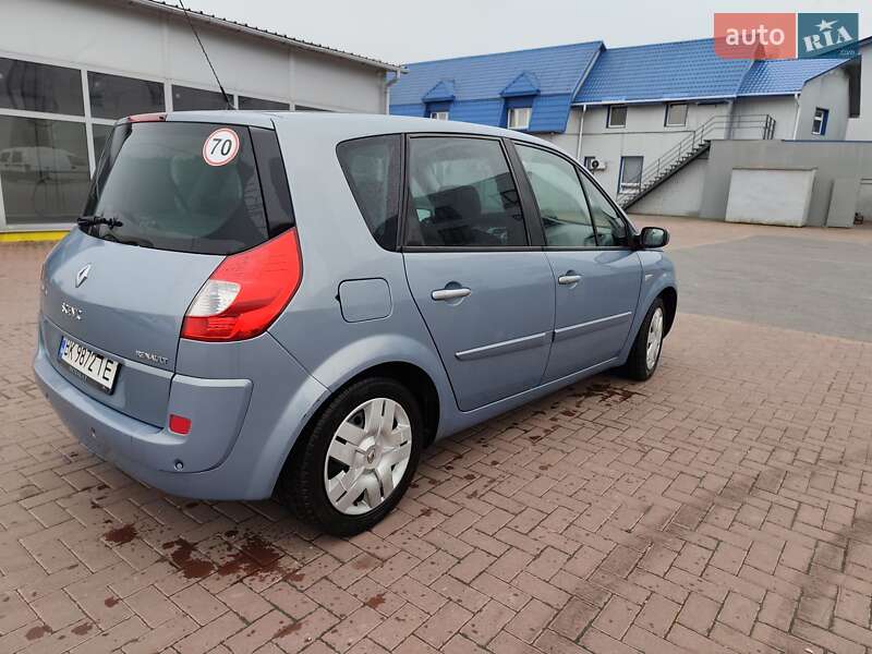 Минивэн Renault Scenic 2006 в Ровно