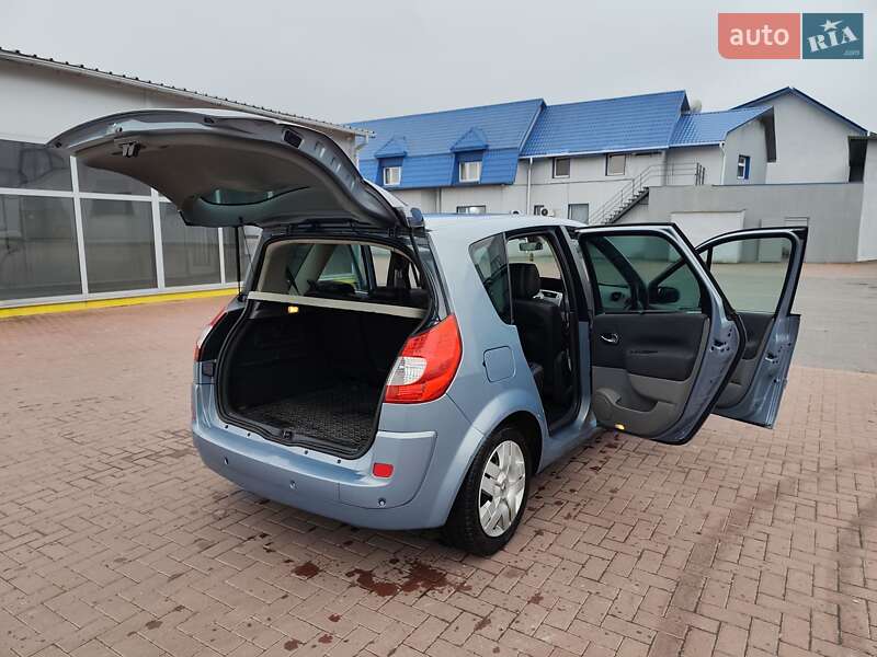 Минивэн Renault Scenic 2006 в Ровно