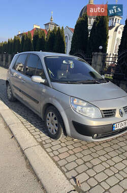 Минивэн Renault Scenic 2004 в Снятине